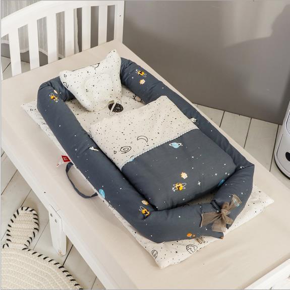 Crib Anti-pressure Newborn Foldable Portable Crib Middle Bed