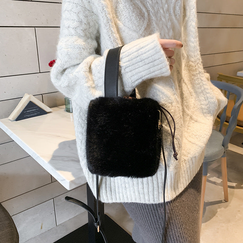 Plush bucket plush bag